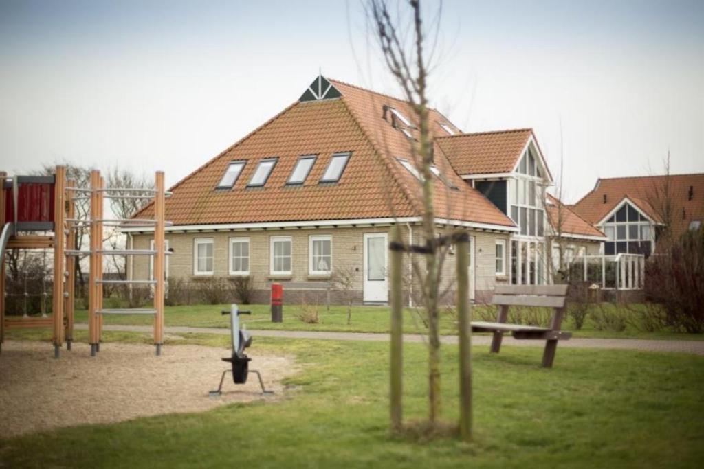 Weidevilla Xxxl Hollum  Bagian luar foto