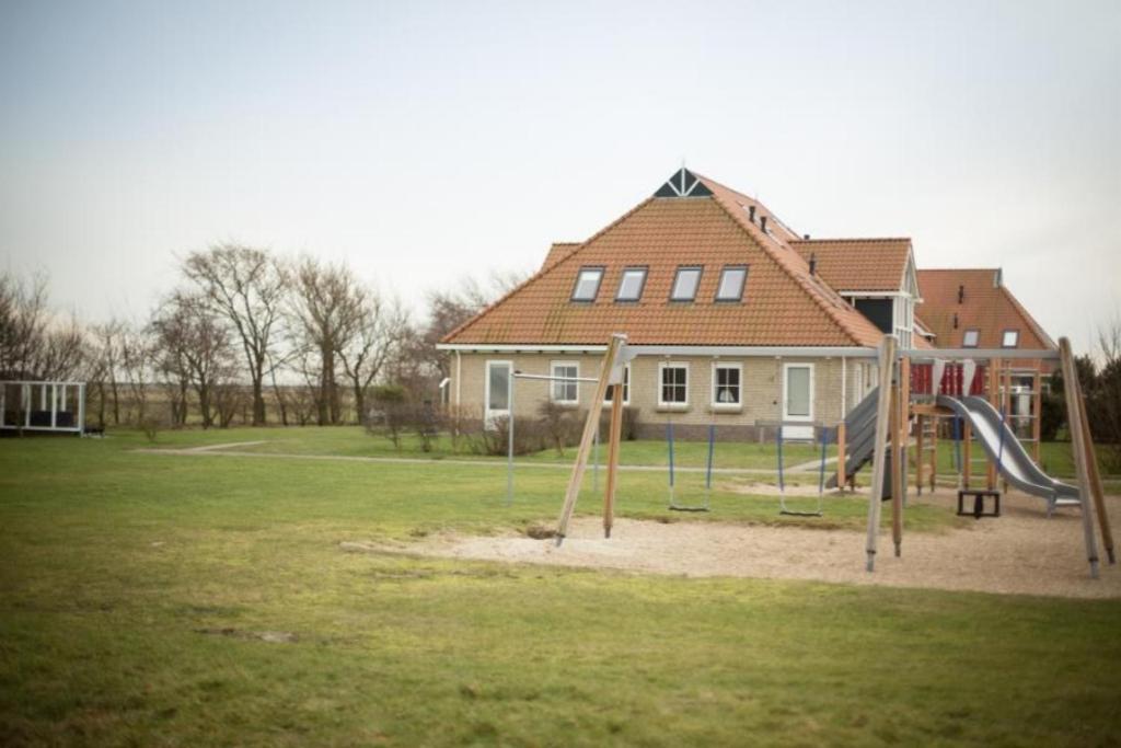 Weidevilla Xxxl Hollum  Bagian luar foto